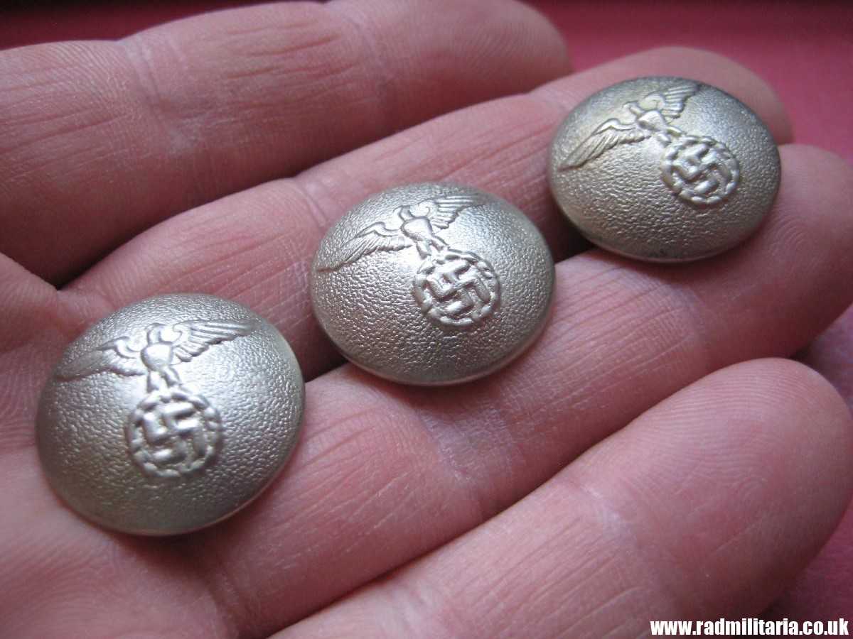 & SET of 3 NSDAP BUTTONS made of white metal in perfect condition. - Image 2