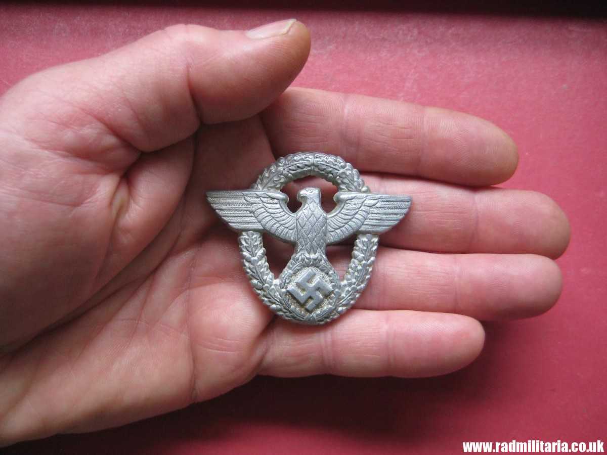 & WW2 original German EAGLE BADGE - CAP BADGE aluminum - GENDARMERIE. - Image 10