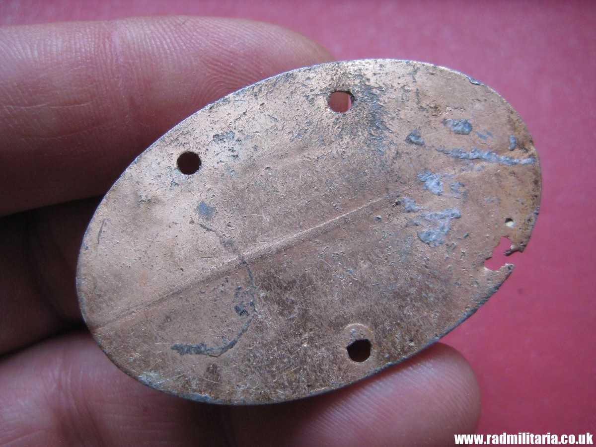 & original WW2 KRIEGSMARINE DOG TAG from 1945 - aluminum ID DISC: KRIEGSMARINE 12420/45K - Image 6