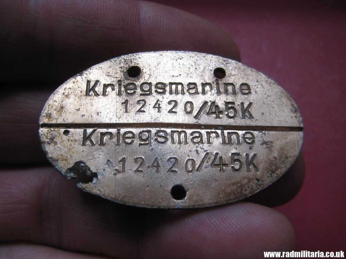 & original WW2 KRIEGSMARINE DOG TAG from 1945 - aluminum ID DISC: KRIEGSMARINE 12420/45K - Image 12