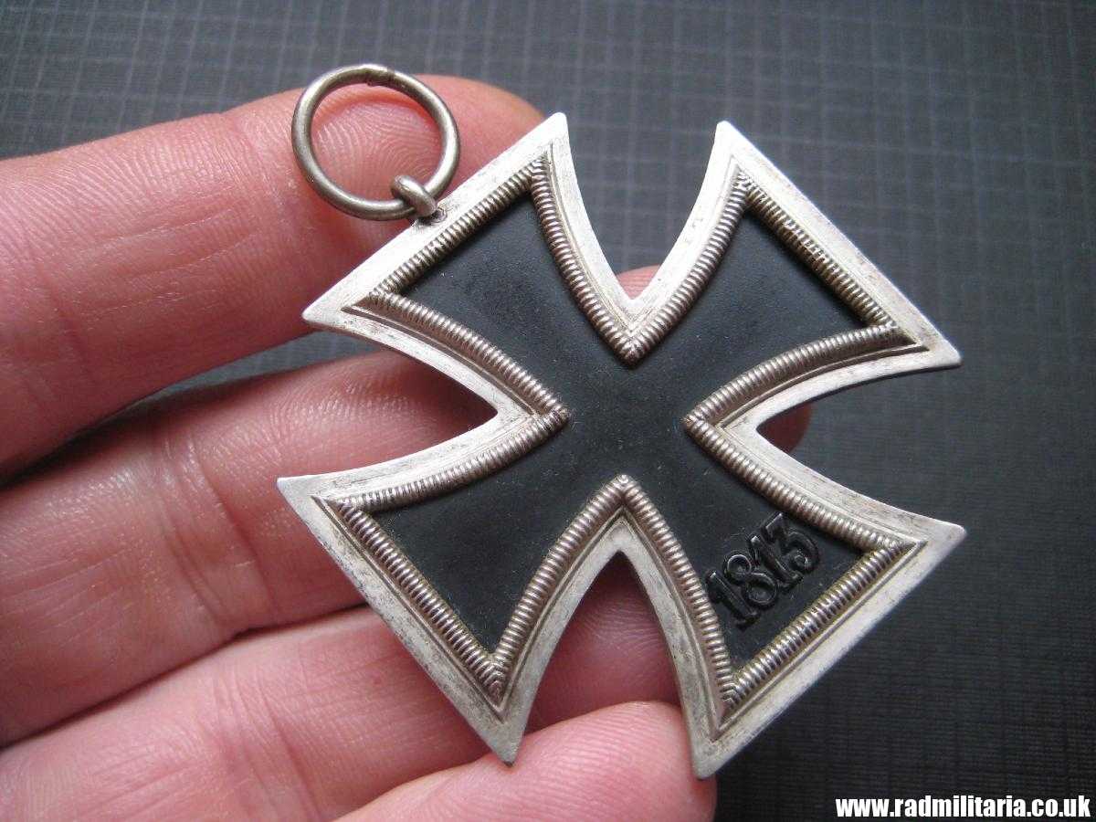 & original WW2 German IRON CROSS 2nd class in very good condition - 100% Genuine ! - Image 6