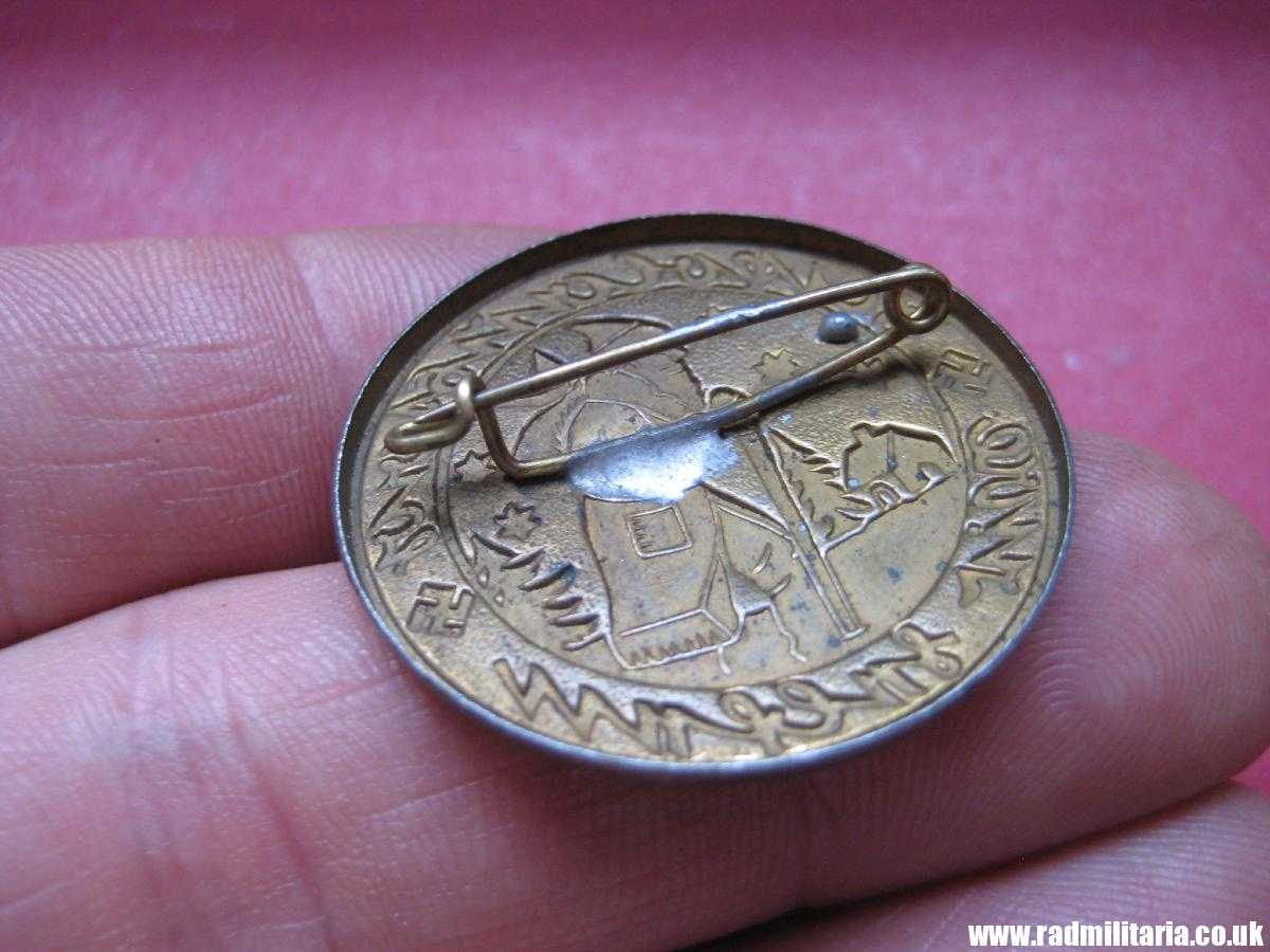 & WW2 original German 3rd Reich TINNIE BADGE German Saint Nicholas Day WHW donation badge - rare. - Image 12