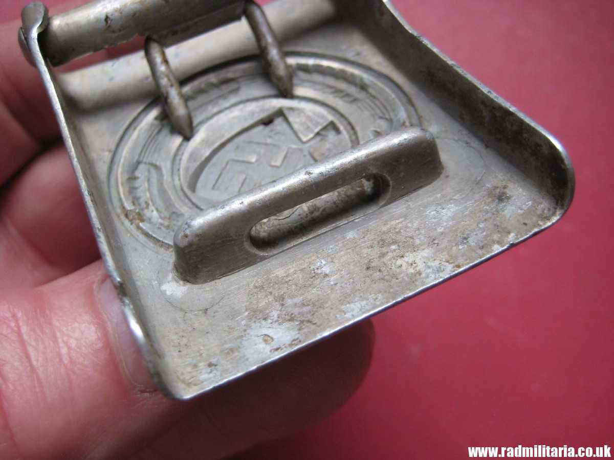 & WW2 original German RAD BELT BUCKLE made of aluminum, marked: K.u.Q.38 (Klein & Quenzer AG, Oberstein) - Image 15