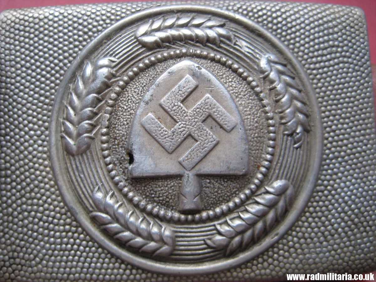 & WW2 original German RAD BELT BUCKLE made of aluminum, marked: K.u.Q.38 (Klein & Quenzer AG, Oberstein) - Image 19