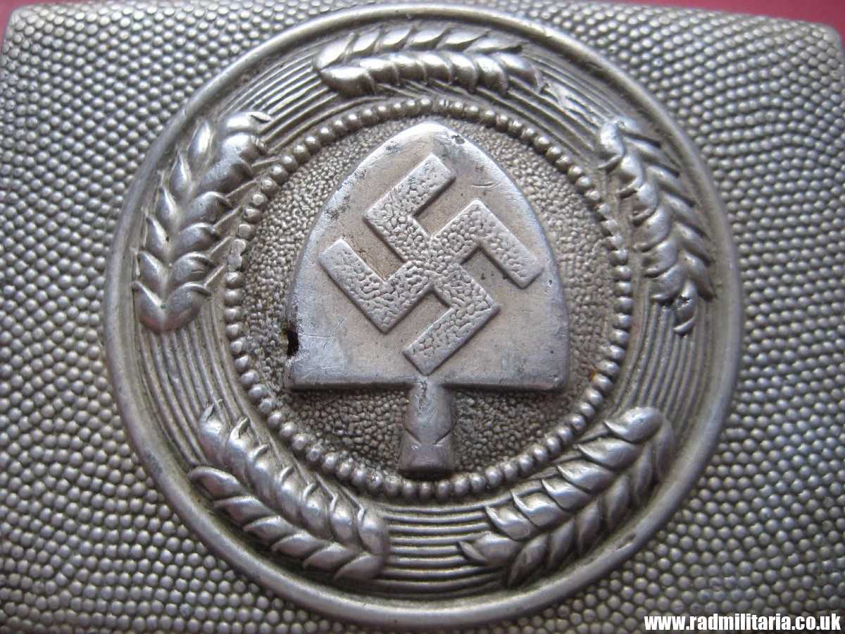 & WW2 original German RAD BELT BUCKLE made of aluminum, marked: K.u.Q.38 (Klein & Quenzer AG, Oberstein) - Image 22