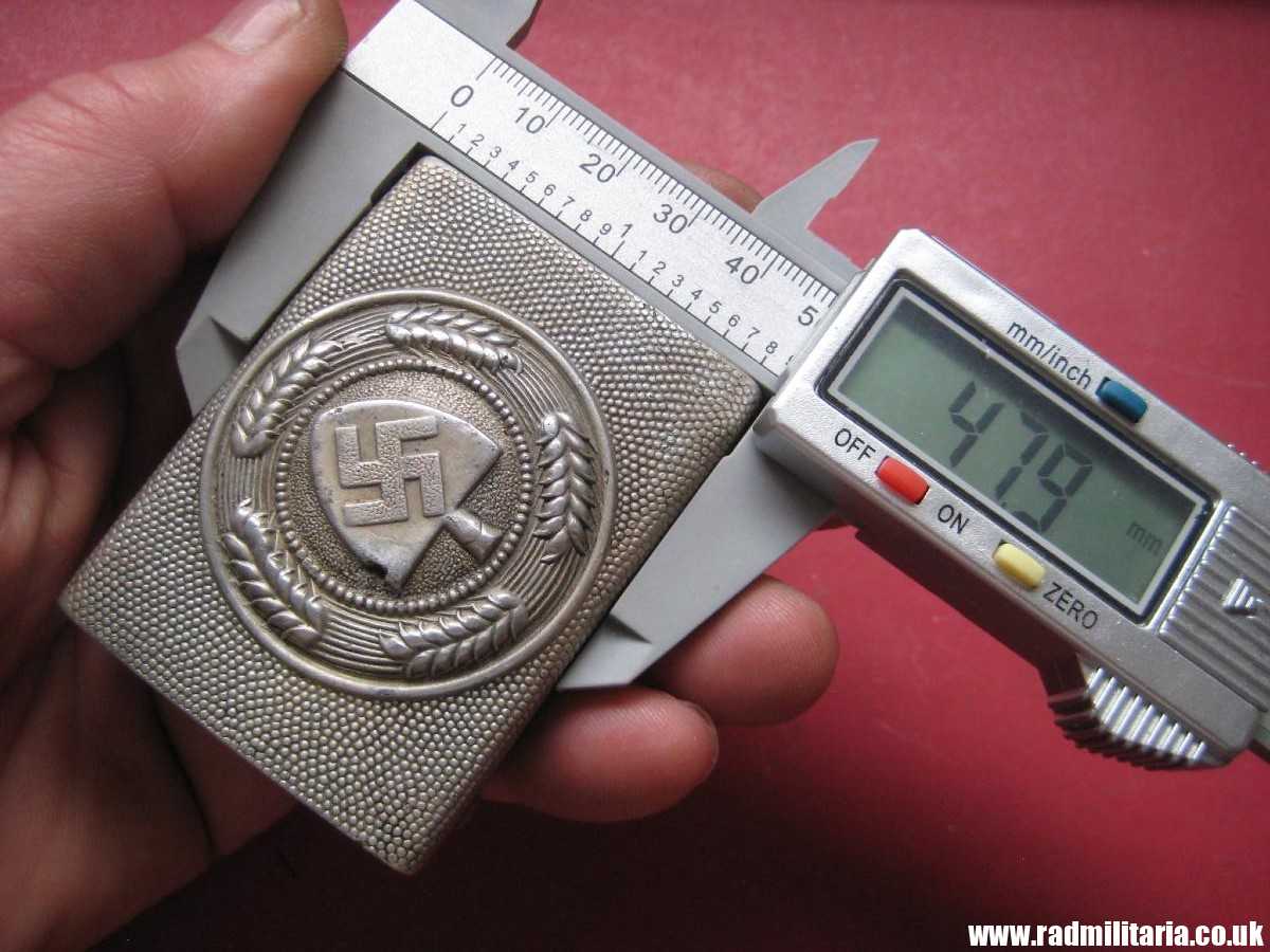 & WW2 original German RAD BELT BUCKLE made of aluminum, marked: K.u.Q.38 (Klein & Quenzer AG, Oberstein) - Image 25