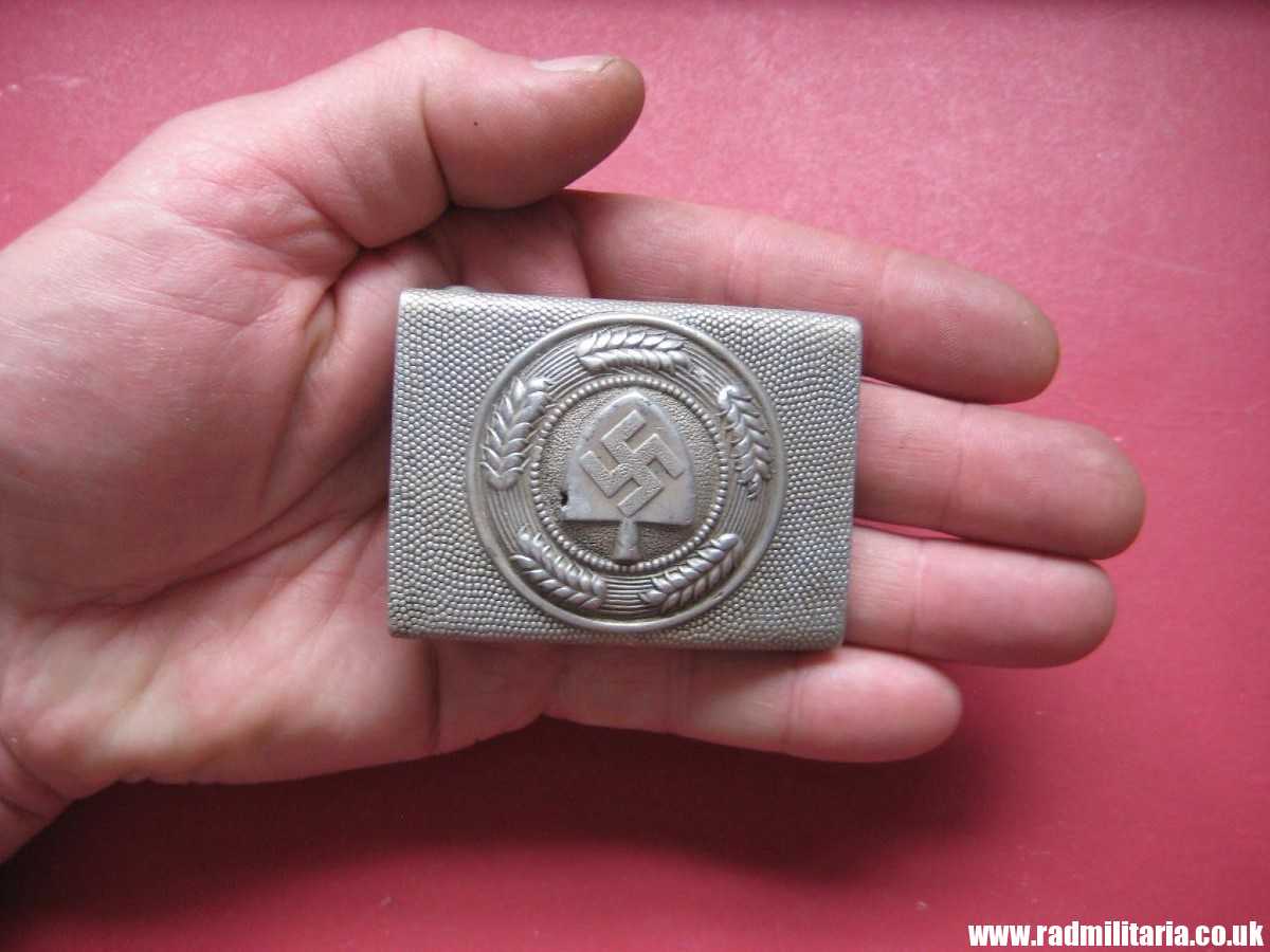 & WW2 original German RAD BELT BUCKLE made of aluminum, marked: K.u.Q.38 (Klein & Quenzer AG, Oberstein) - Image 29