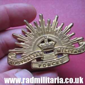 & WW1 Australian RISING SUN BADGE Cap Badge - Australian Military Forces 1948-53.