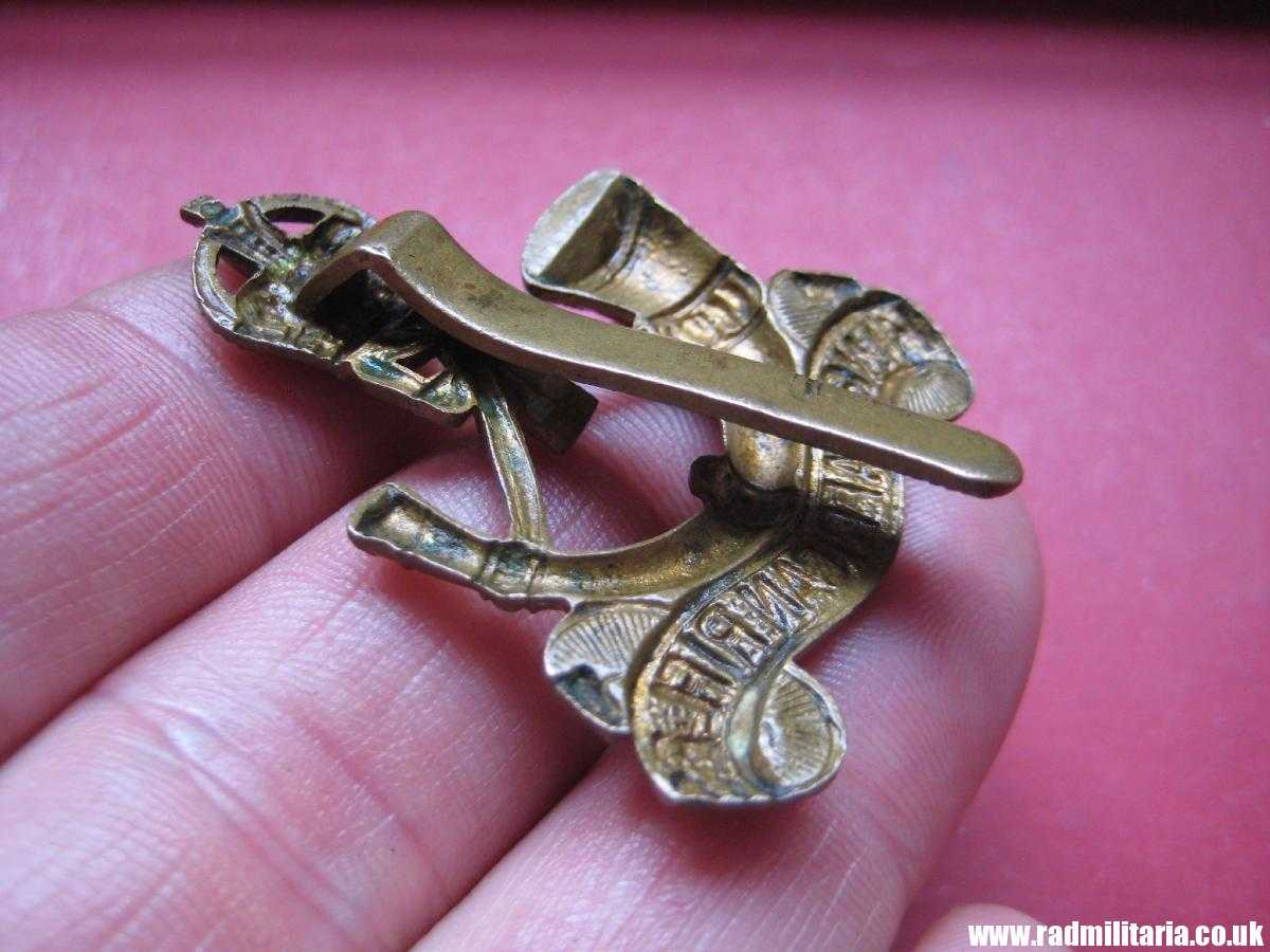 & WW1/WW2 British Army KING'S AFRICAN RIFLES metal CAP BADGE. - Image 4
