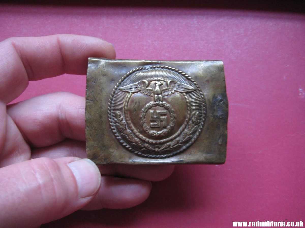 & WW2 German SA BELT BUCKLE, rare version with horizontal swastika - poor condition. - Image 10