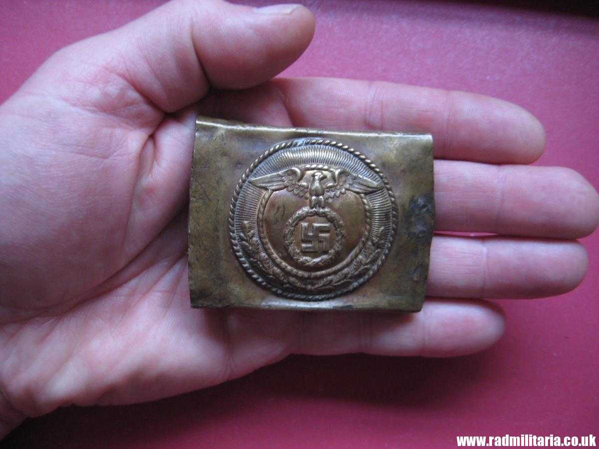 & WW2 German SA BELT BUCKLE, rare version with horizontal swastika - poor condition. - Image 6