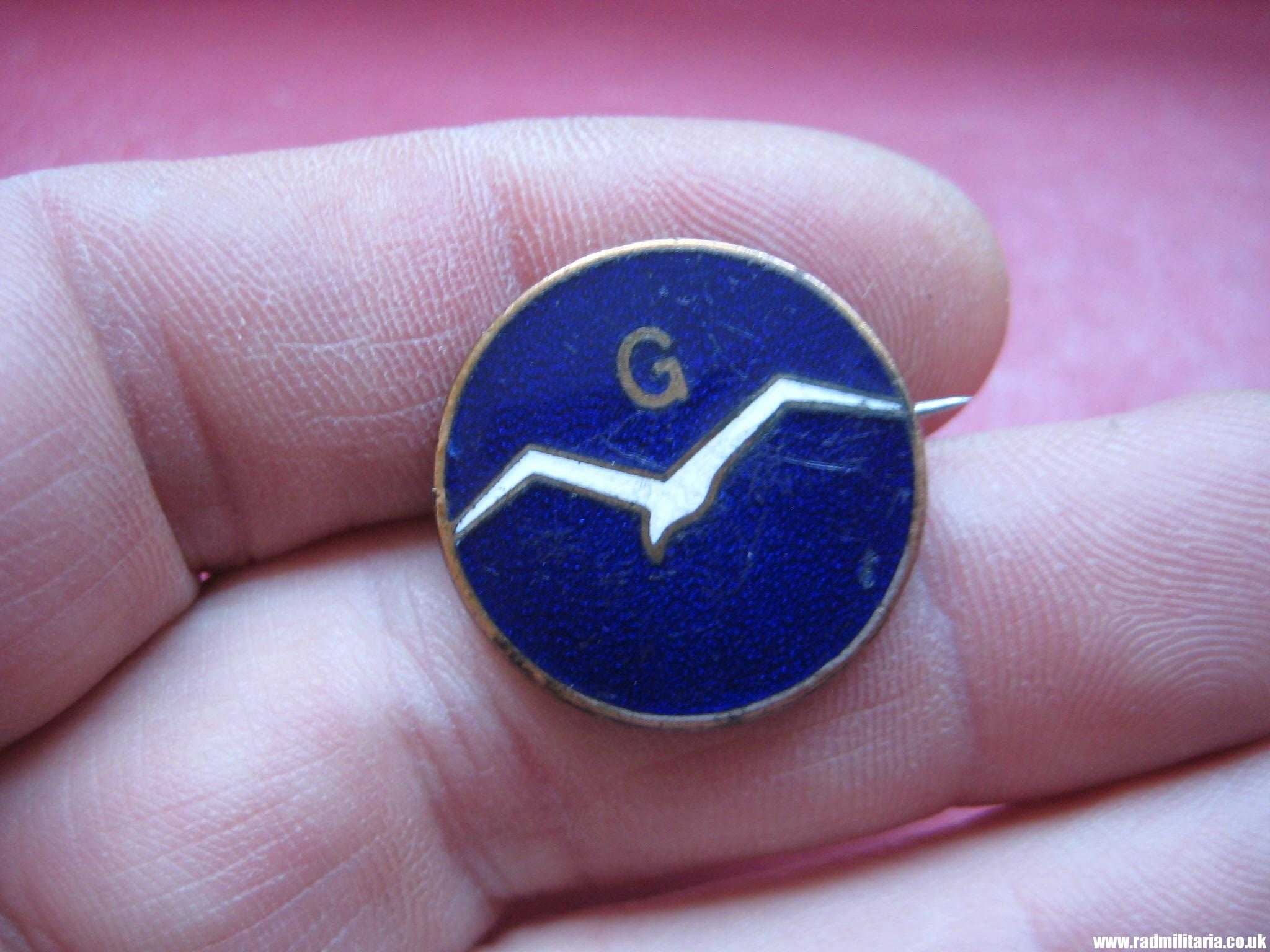 & Enamel BADGE British Gliding Association BGA, marked: J.R.GAUNT LONDON - genuine ! - Image 3