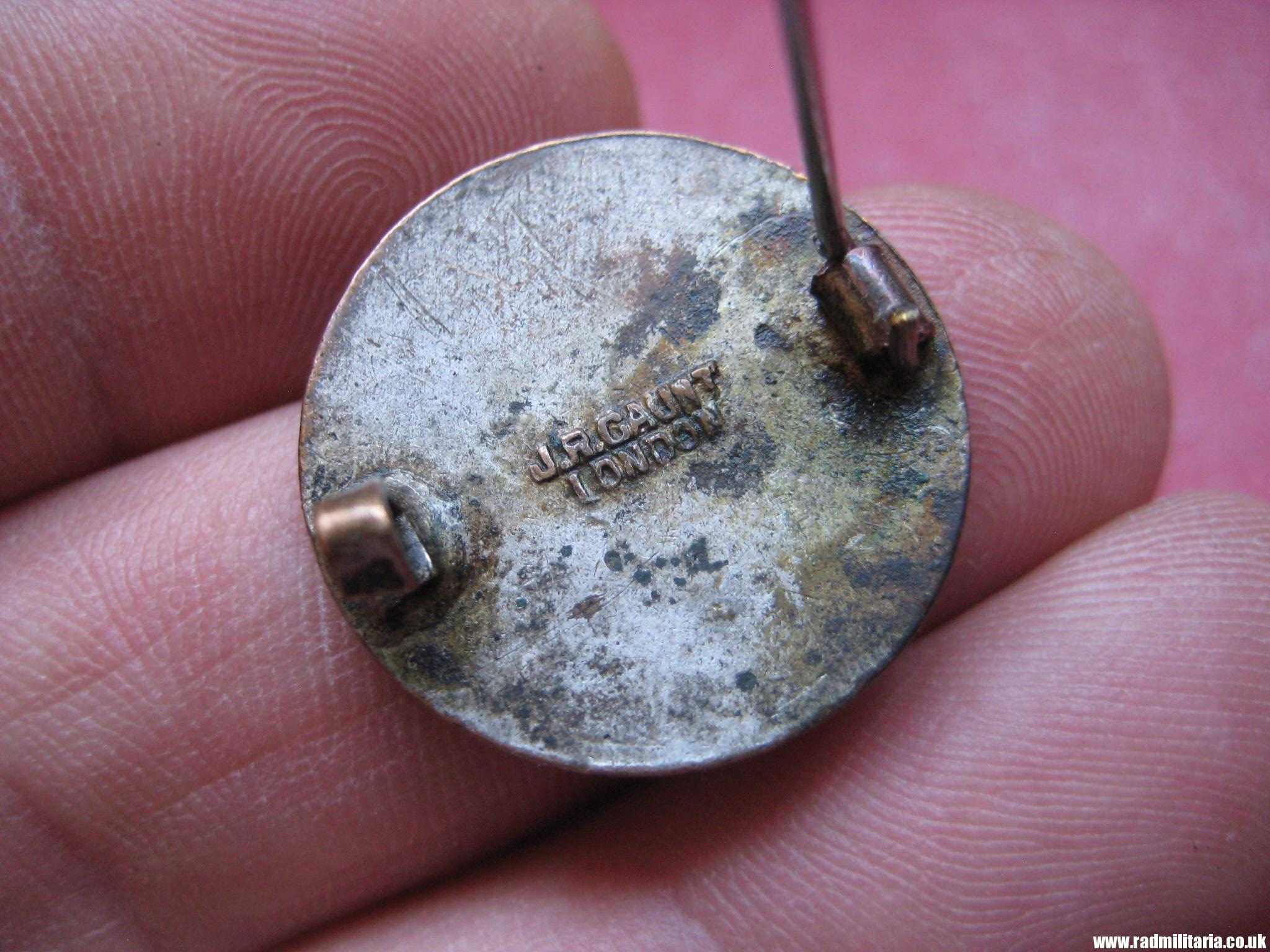 & Enamel BADGE British Gliding Association BGA, marked: J.R.GAUNT LONDON - genuine ! - Image 6