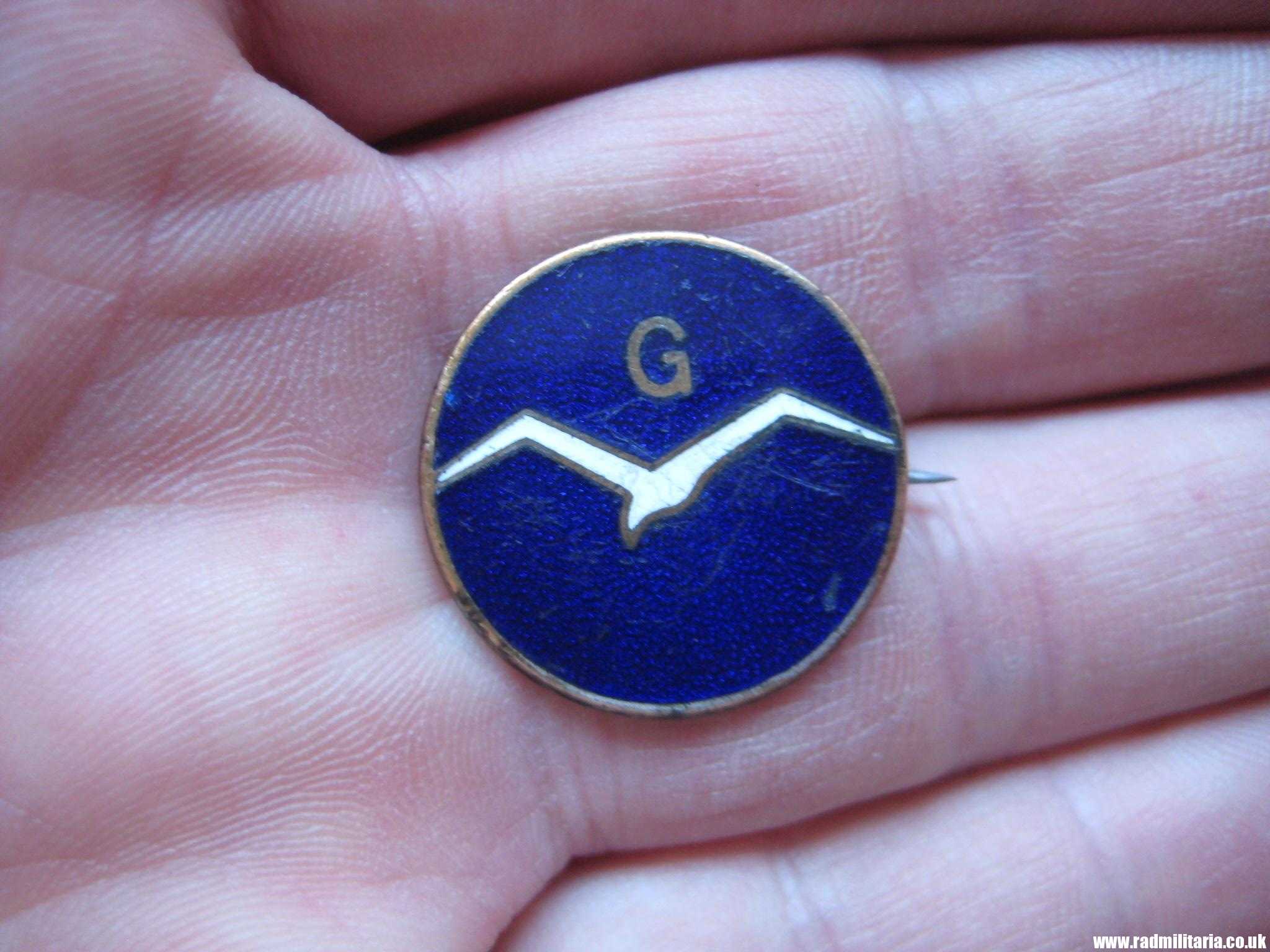 & Enamel BADGE British Gliding Association BGA, marked: J.R.GAUNT LONDON - genuine ! - Image 9