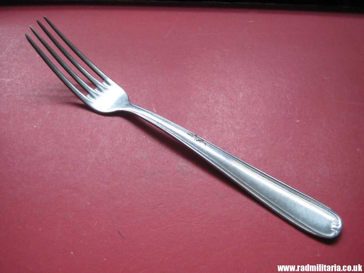 & WW2 original German KRIEGSMARINE FORK stainless steel marked: "TORPEDOVERSUCHSANSTALT ROSTFREI". - Image 3