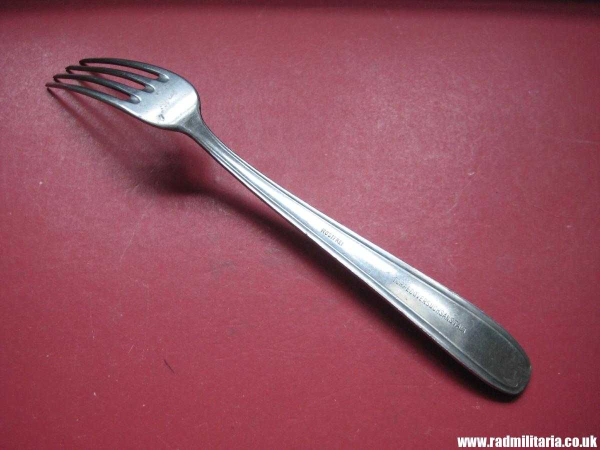 & WW2 original German KRIEGSMARINE FORK stainless steel marked: "TORPEDOVERSUCHSANSTALT ROSTFREI". - Image 7