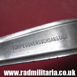 & WW2 original German KRIEGSMARINE FORK stainless steel marked: "TORPEDOVERSUCHSANSTALT ROSTFREI".