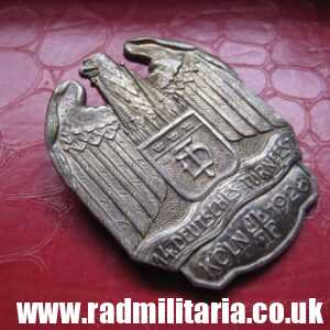 & pre WW2 good quality German tinnie BADGE with Eagle - Deutsches TURNFEST Koln 1928.
