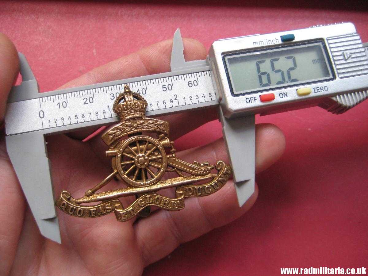 & WW1 British CAP BADGE: Royal Artillery Territorials. - Image 14