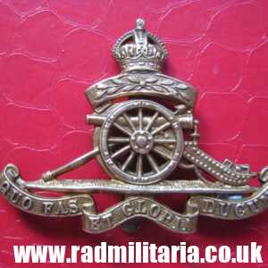 & WW1 British CAP BADGE: Royal Artillery Territorials.