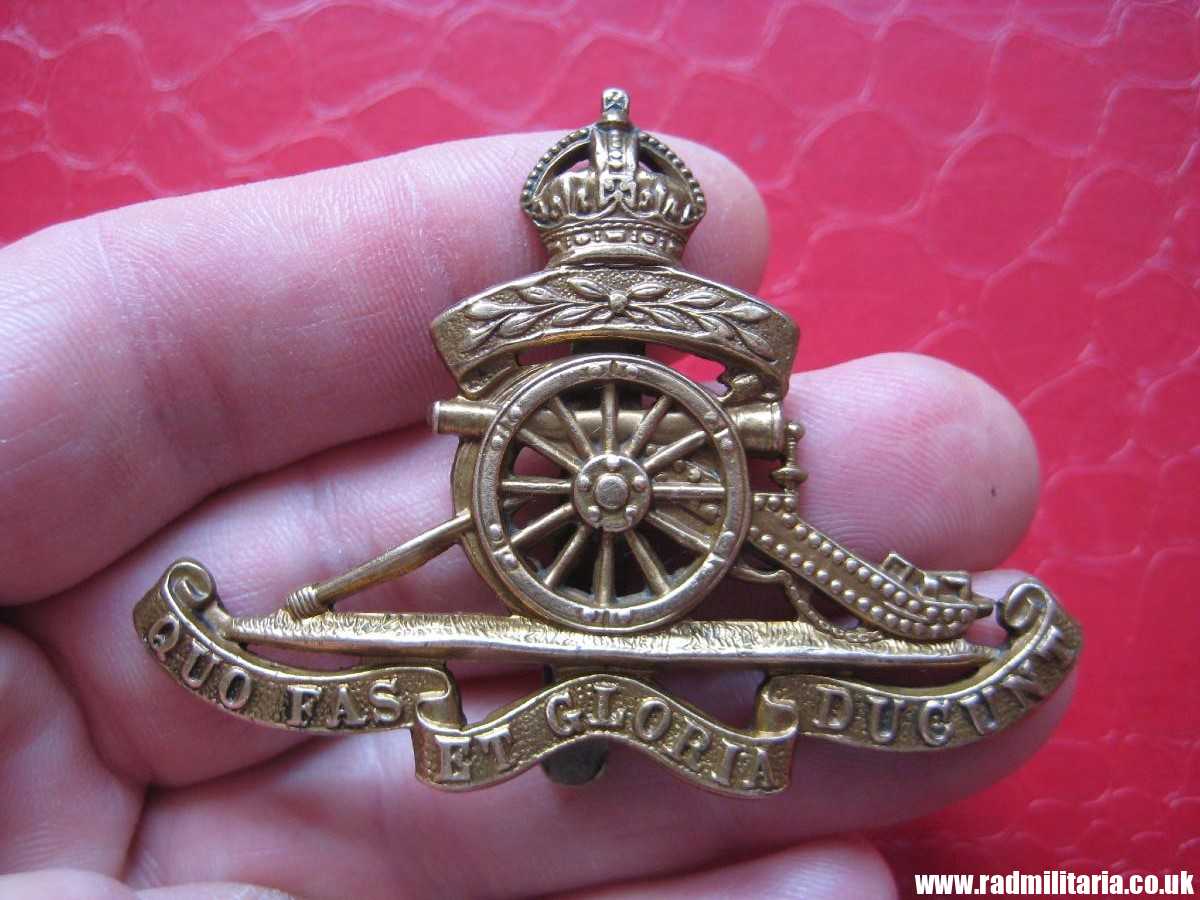 & WW1 British CAP BADGE: Royal Artillery Territorials. - Image 16