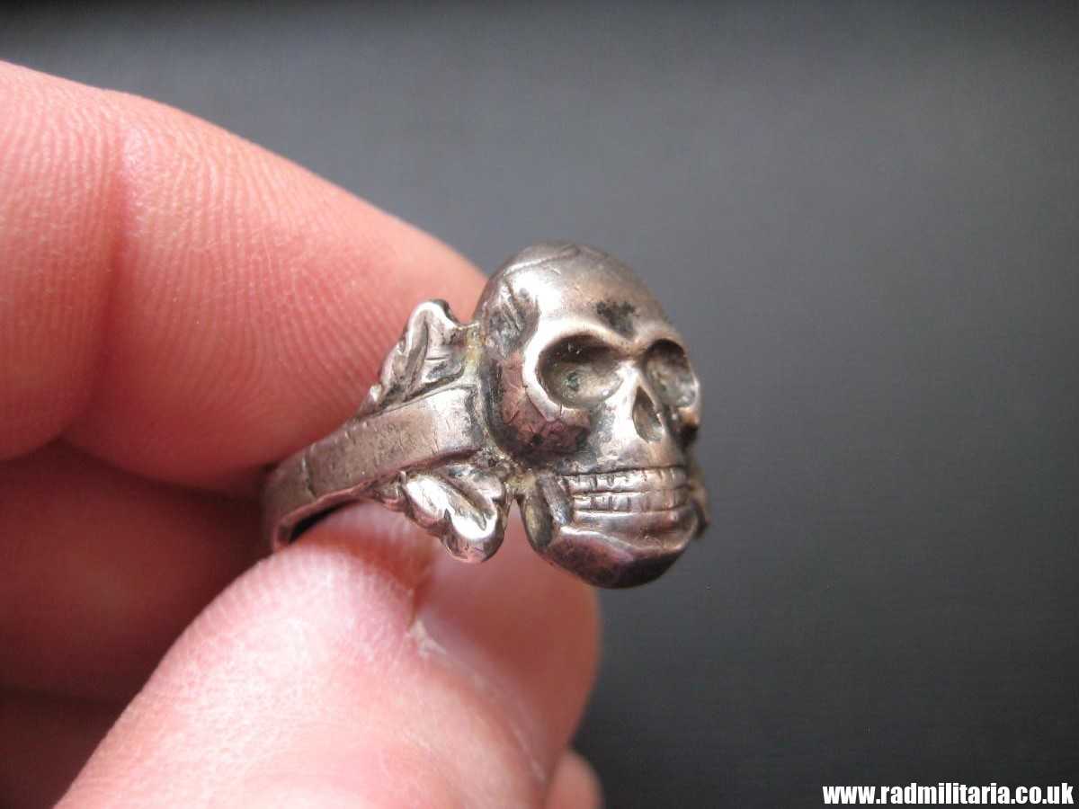 & WW2 original Waffen SS officer - SKULL RING, DEATH HEAD RING, silver "800". - Image 6