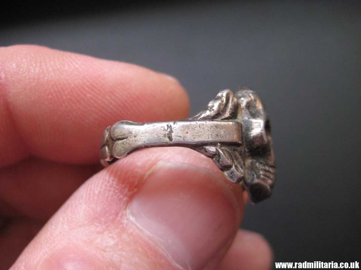 & WW2 original Waffen SS officer - SKULL RING, DEATH HEAD RING, silver "800". - Image 7