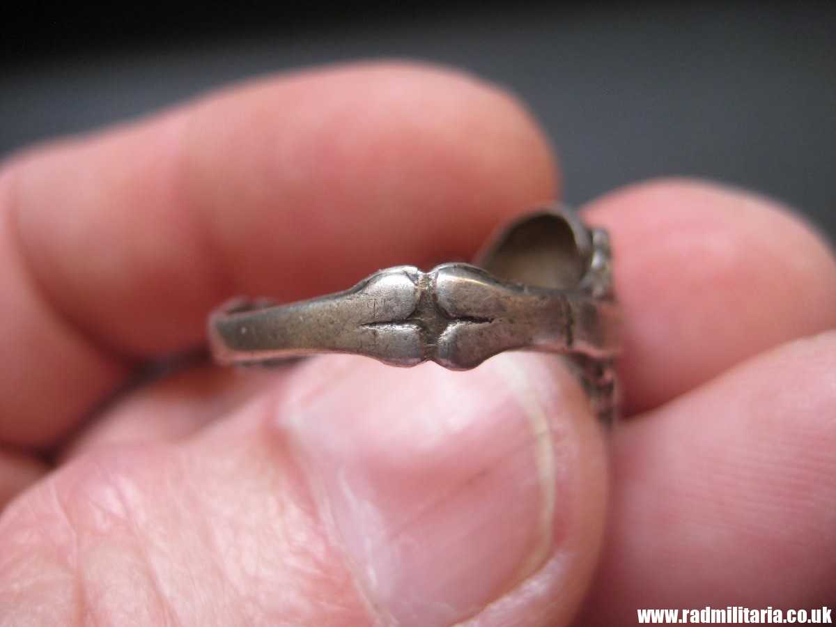 & WW2 original Waffen SS officer - SKULL RING, DEATH HEAD RING, silver "800". - Image 8