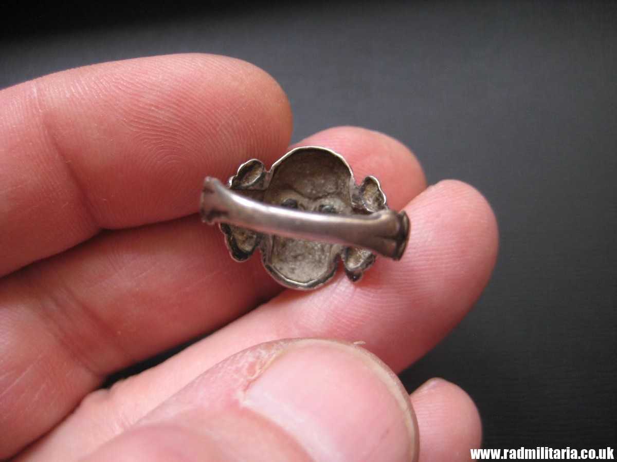 & WW2 original Waffen SS officer - SKULL RING, DEATH HEAD RING, silver "800". - Image 9