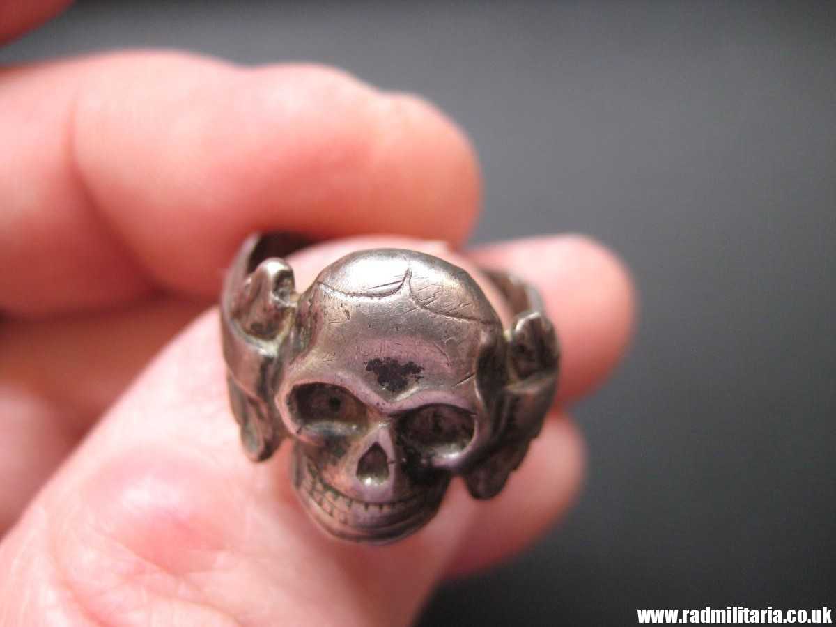 & WW2 original Waffen SS officer - SKULL RING, DEATH HEAD RING, silver "800". - Image 15