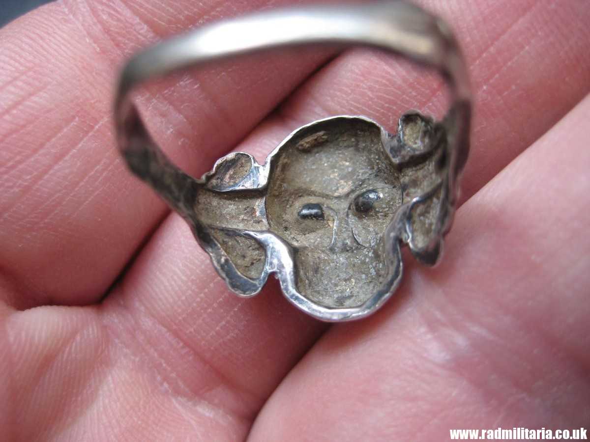& WW2 original Waffen SS officer - SKULL RING, DEATH HEAD RING, silver "800". - Image 17
