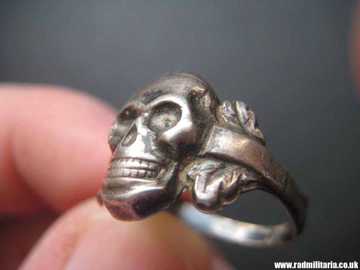 & WW2 original Waffen SS officer - SKULL RING, DEATH HEAD RING, silver "800". - Image 26