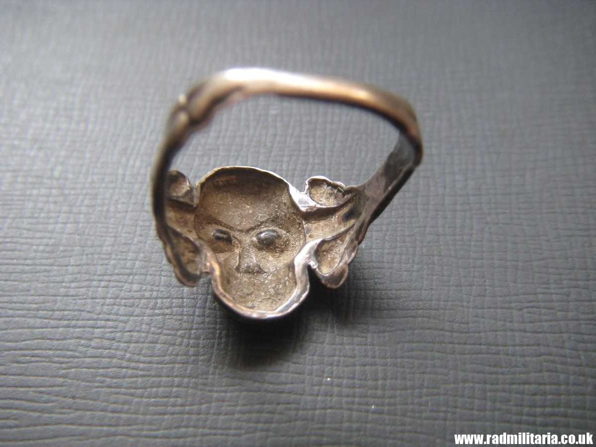 & WW2 original Waffen SS officer - SKULL RING, DEATH HEAD RING, silver "800". - Image 32