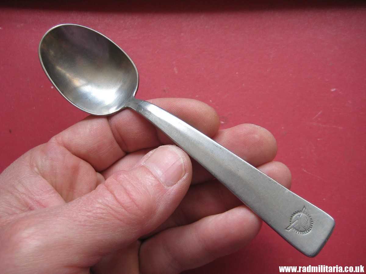 & WW2 German TEA SPOON with swastika, maker: HMZ Rostfrei - LEITZ M.D.A Sch.d.A. good condition, rare !! - Image 2