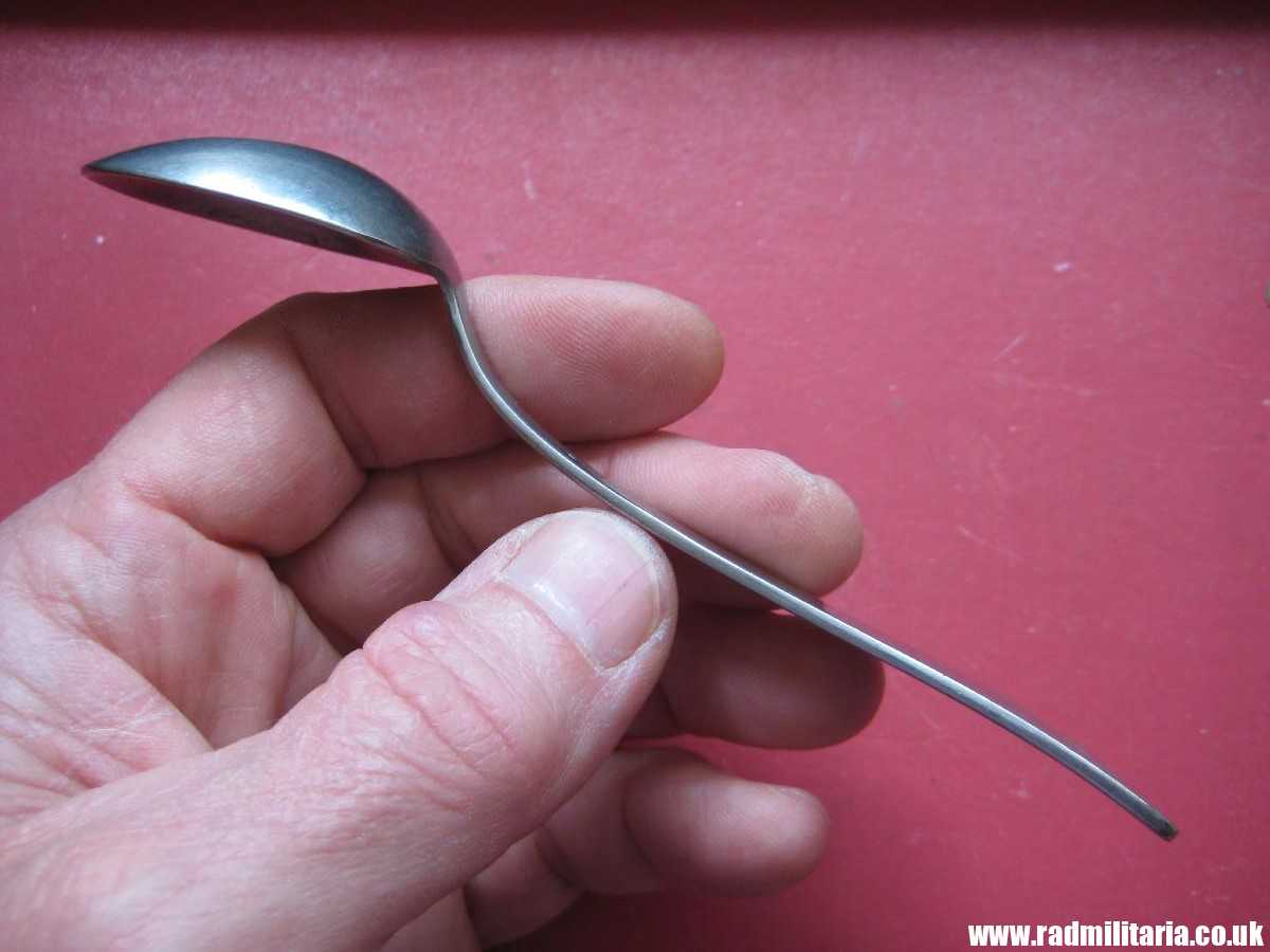& WW2 German TEA SPOON with swastika, maker: HMZ Rostfrei - LEITZ M.D.A Sch.d.A. good condition, rare !! - Image 5