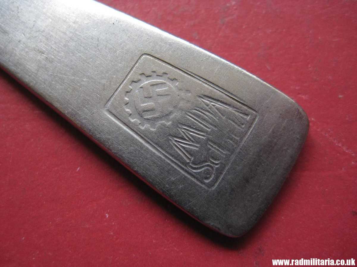& WW2 German TEA SPOON with swastika, maker: HMZ Rostfrei - LEITZ M.D.A Sch.d.A. good condition, rare !! - Image 10