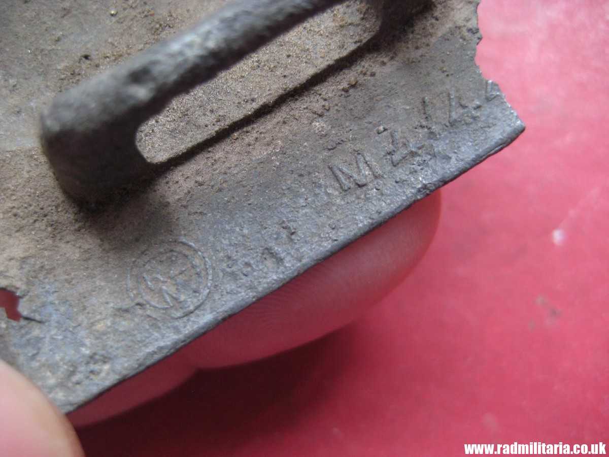 & WW2 original German Hitler Youth HJ BELT BUCKLE, marked: RZM M4/44. metal detecting find. - Image 13