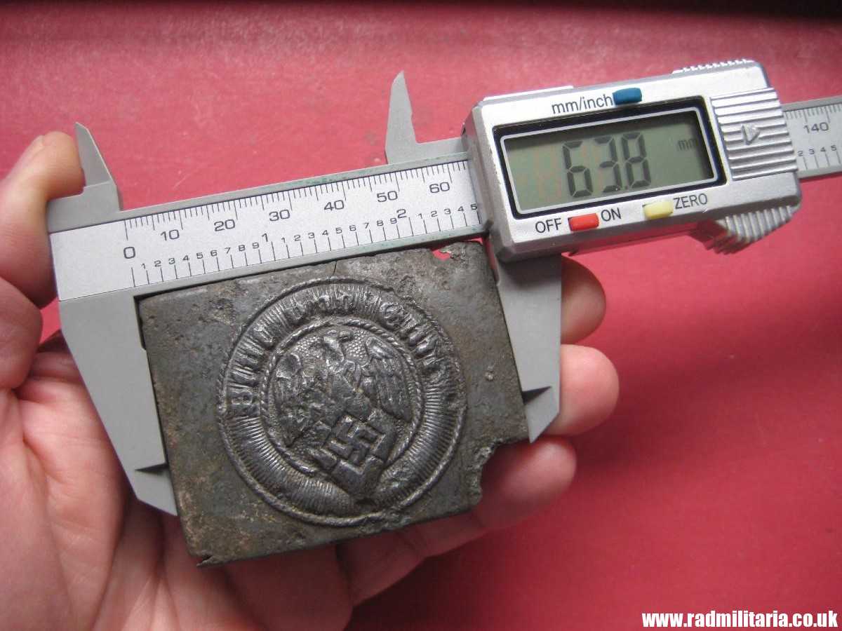 & WW2 original German Hitler Youth HJ BELT BUCKLE, marked: RZM M4/44. metal detecting find. - Image 16