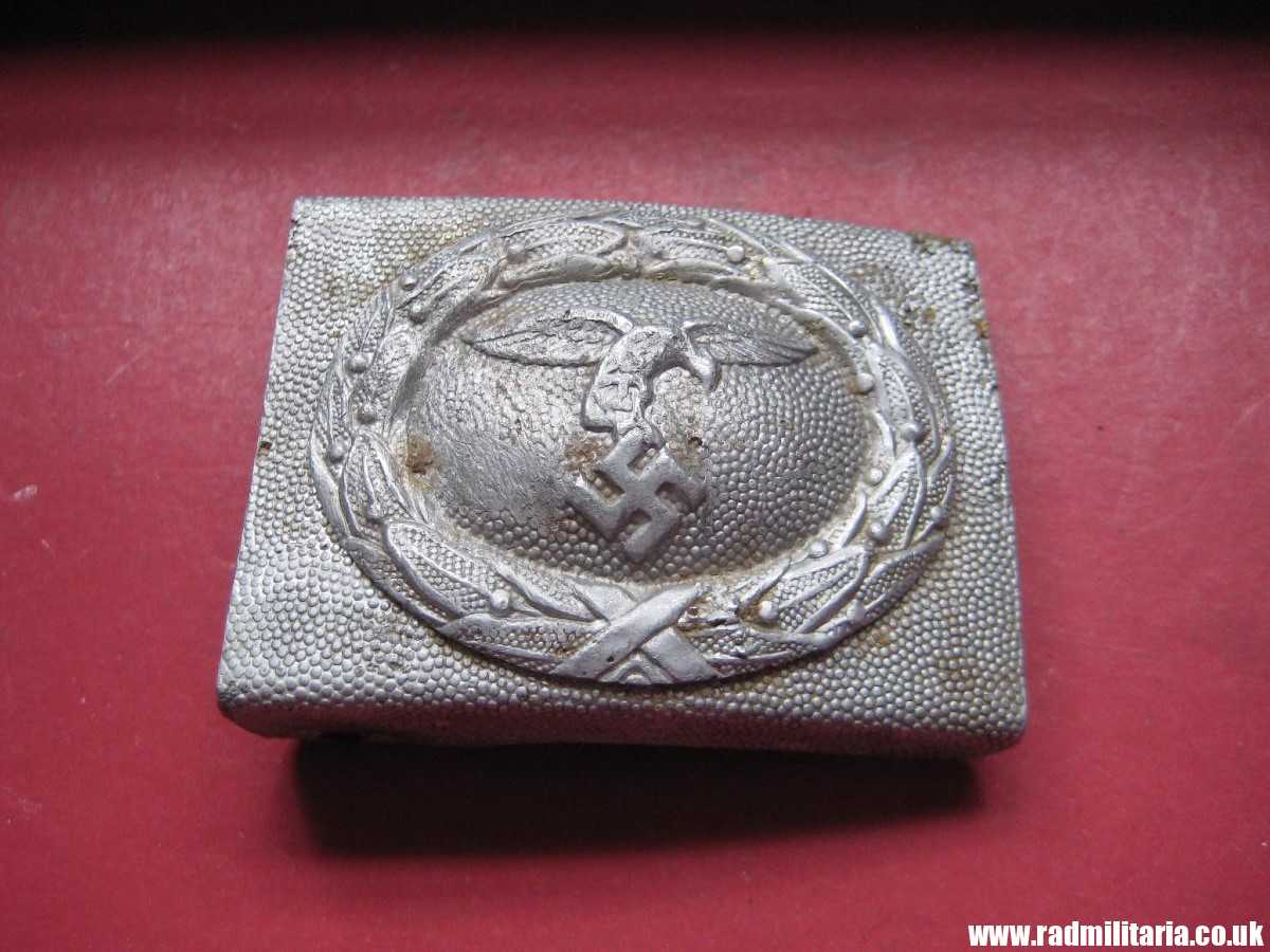 & WW2 original German 1st pattern Luftwaffe BELT BUCKLE aluminum, rare.