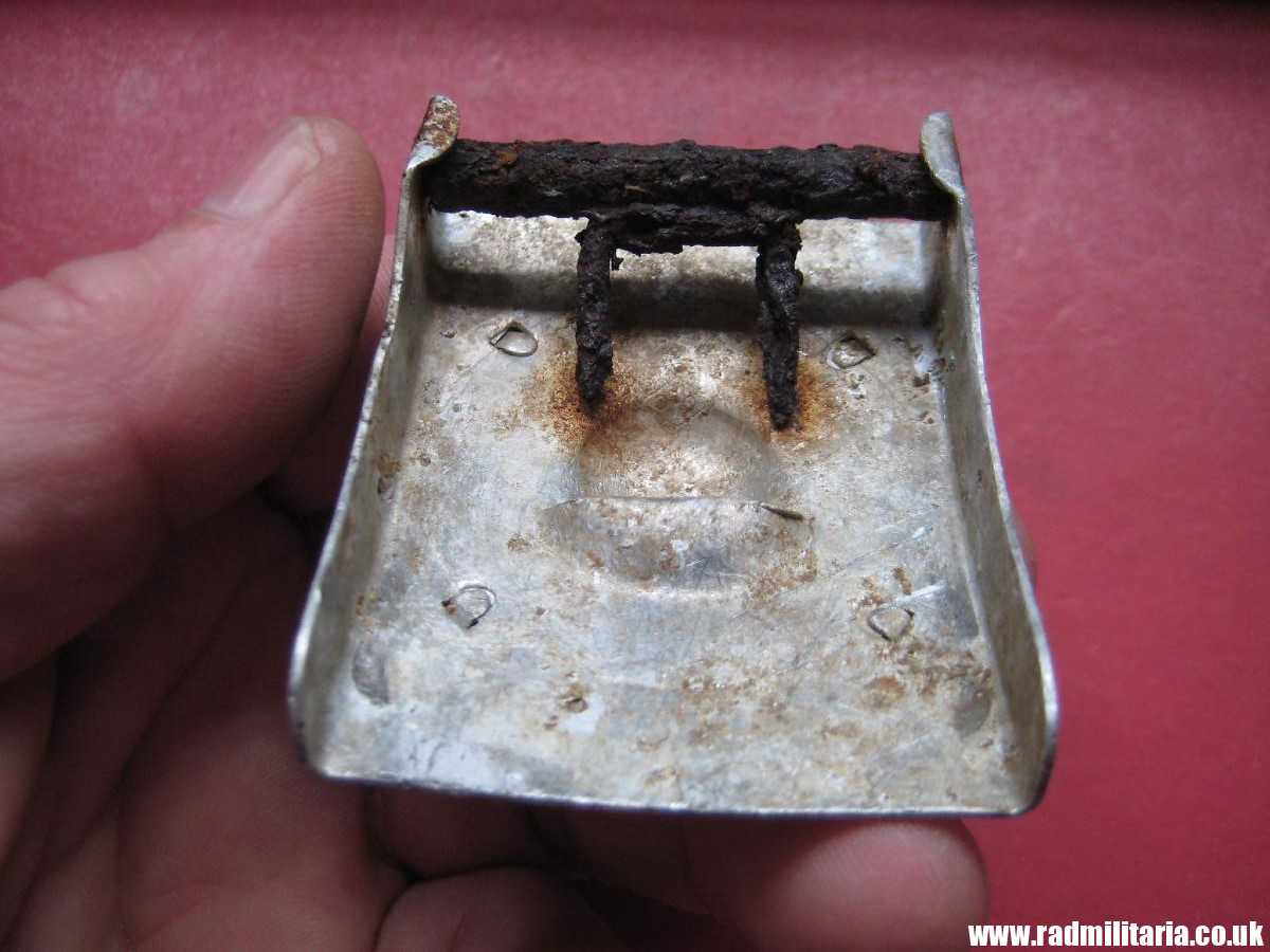 & WW2 original German 1st pattern Luftwaffe BELT BUCKLE aluminum, rare. - Image 9