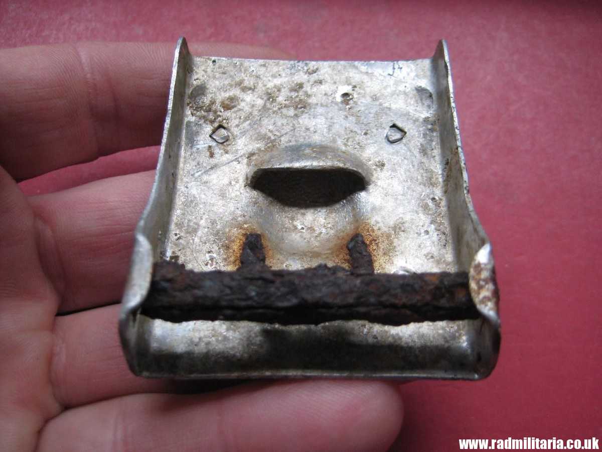 & WW2 original German 1st pattern Luftwaffe BELT BUCKLE aluminum, rare. - Image 10