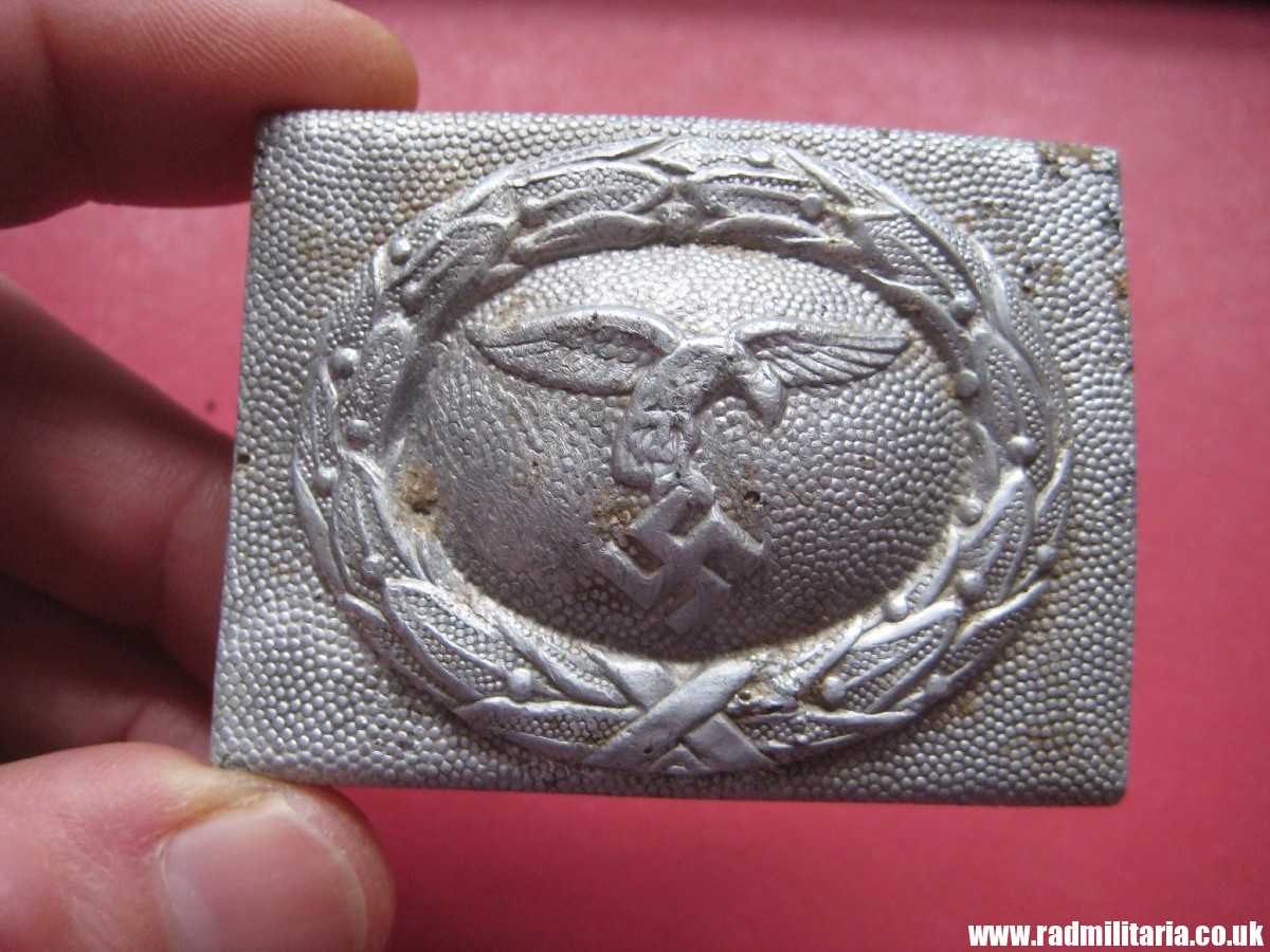 & WW2 original German 1st pattern Luftwaffe BELT BUCKLE aluminum, rare. - Image 12