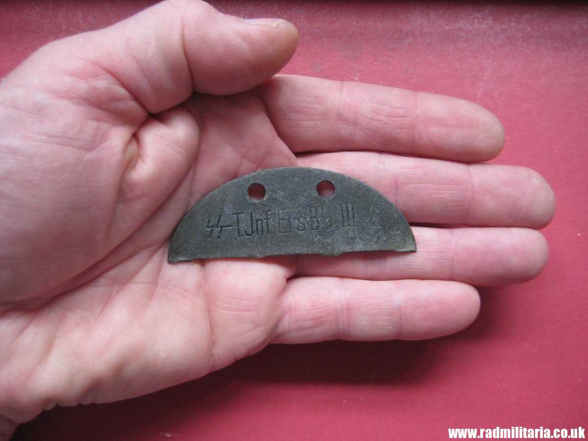 & WW2 original SS DOG TAG ID Disc: Totenkopf Div: SS-T. Jnf. Ers. Btl. III, genuine. - Image 9