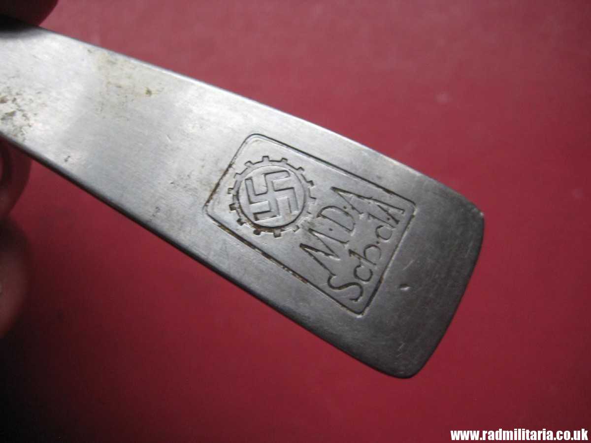 & WW2 German FORK with swastika from LEITZ FACTORY marking: M.D.A Sch.d.A. HMZ Rostfrei - good condition, rare !! - Image 15