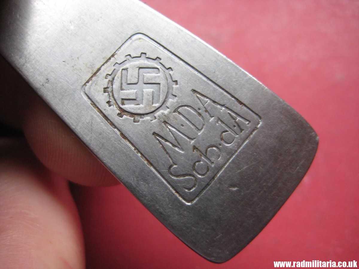 & WW2 German FORK with swastika from LEITZ FACTORY marking: M.D.A Sch.d.A. HMZ Rostfrei - good condition, rare !!