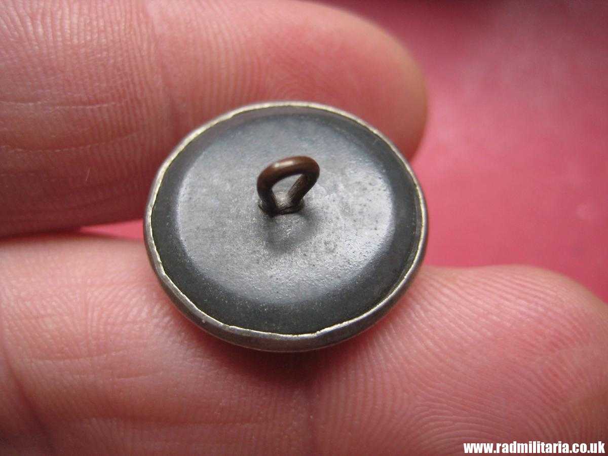 & WW2 genuine Polish Army tunic BUTTON with EAGLE, maker marks: Henderson Jerusalem - VERY RARE !!! - Image 3