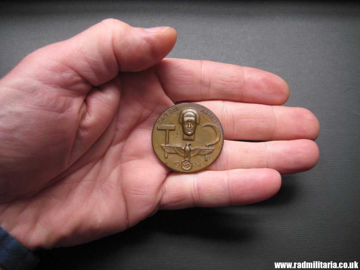 & pre WW2 original nazi GERMAN BADGE - Tag Der Arbeit 1934 with maker marks: "ZIEMER & SOHNE OBERSTEIN" - Image 8