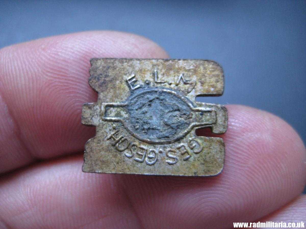 & WW2 German Red Cross (DRK) Deutsche Rotes Kreuz ENAMEL BADGE - metal detecting find. - Image 4
