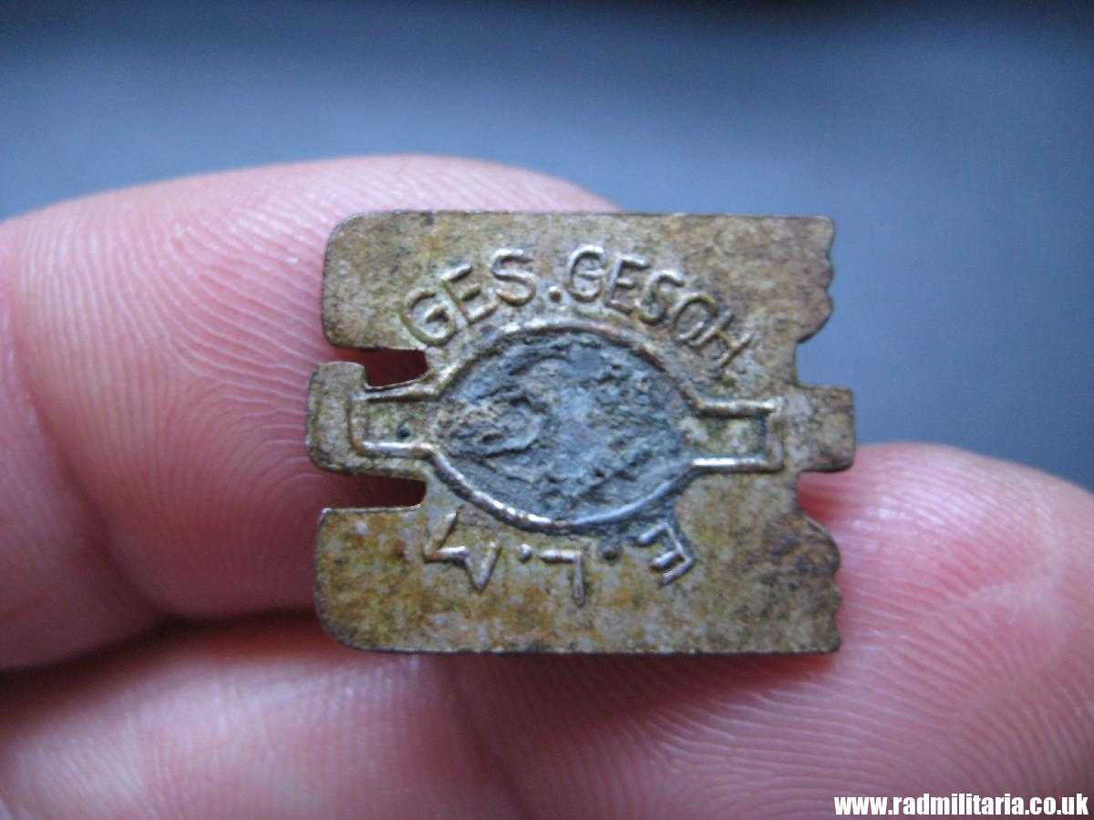 & WW2 German Red Cross (DRK) Deutsche Rotes Kreuz ENAMEL BADGE - metal detecting find. - Image 5