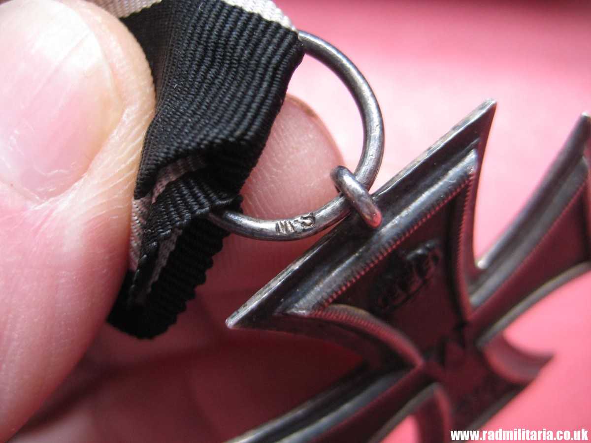 & original WW1 German IRON CROSS 2nd class in good condition with maker marks: SW (Sy & Wagner) - genuine ! - Image 8